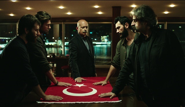 İsimsizler, sezona iddialı başladı ve tüm kategorilerde birinci oldu!