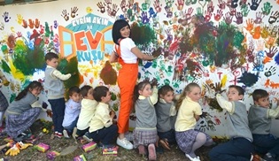 Evrim Akın ile Ev Kuşu'ndan köy okulunu yenileme projesi!