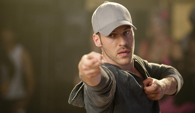 Legends of Tomorrow'da Hawkman'i Falk Hentschel canlandıracak