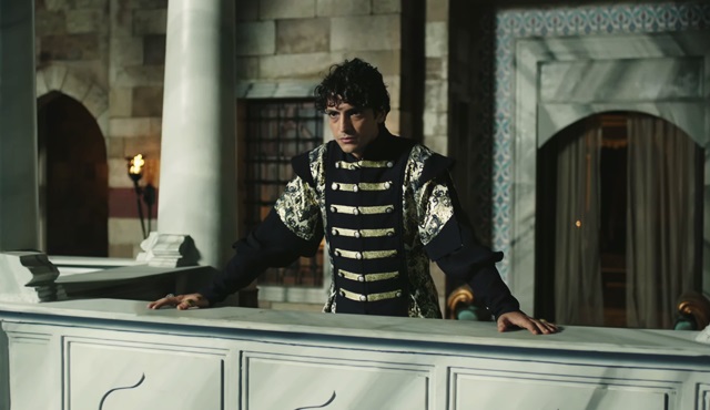 Muhteşem Yüzyıl Kösem 30.yeni bölüm fragmanında heyecan dorukta! Sultan Osman yeniçerinin elinde...