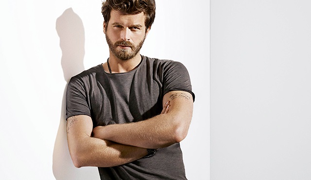 Kıvanç Tatlıtuğ'dan sinema filmi müjdesi geldi