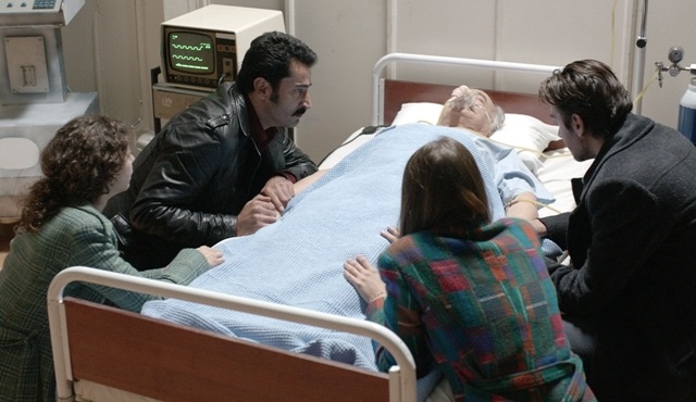 Karadayı'da dualar Nazif Baba için!