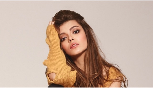 Güllü lokum: Selin Şekerci