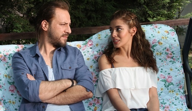 Rengarenk 1. bölüm fragmanı ile dikkat çekti! - İzle!