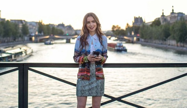 Emily in Paris dizisi Netflix'ten 2. sezon onayını aldı