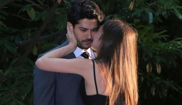 Kara Sevda'da Kemal ve Asu nişanlandı, Nihan perişan!