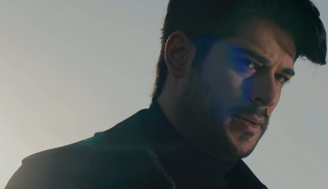 Kara Sevda'da Kemal, Deniz'in kızı olduğunu öğrendi!