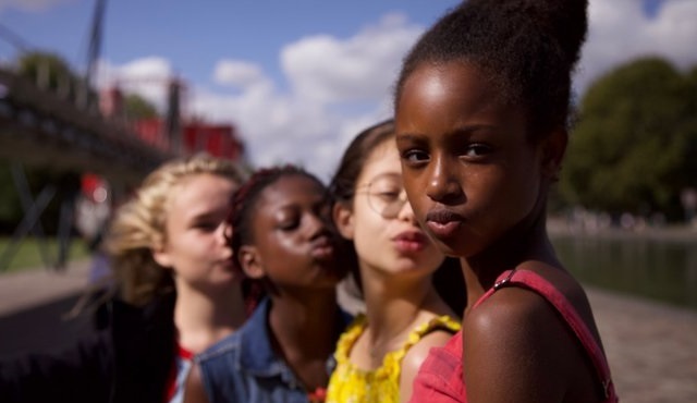 Netflix, Cuties filminin posteri nedeniyle özür diledi