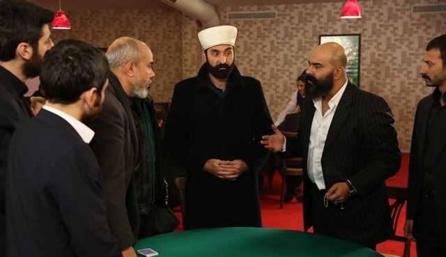 O yüzük o parmağa geri girecek!