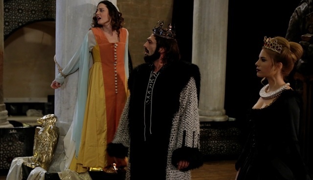 İlişki Durumu: Karışık: Will Can be Ayşegül’s hero?