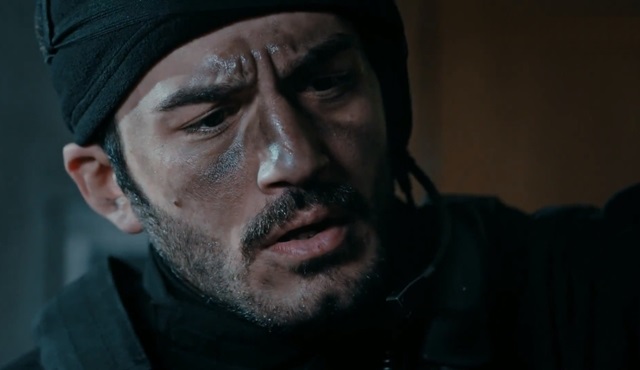 Asaf, elma dersek çık, armut dersek de çık!