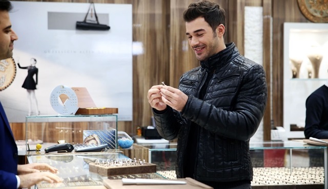 Çilek Kokusu: A rough patch begins for Burak and Aslı