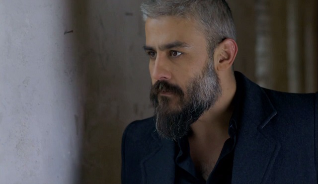 Ben bu hayatta hiç az sevmedim