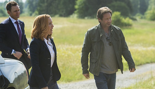 The X-Files: Yeni fotoğraflar ve tanıtım bir arada