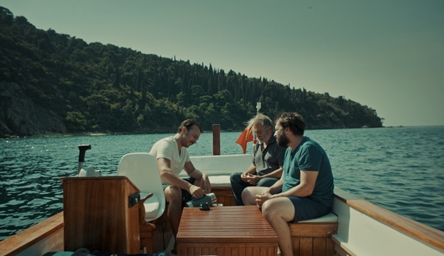 İlk Bölümden Kareler