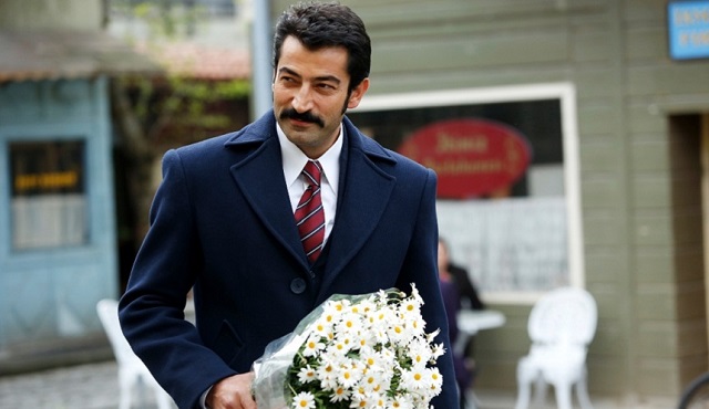 Bir gülüşe dünyayı sığdıran adam: Kenan İmirzalıoğlu