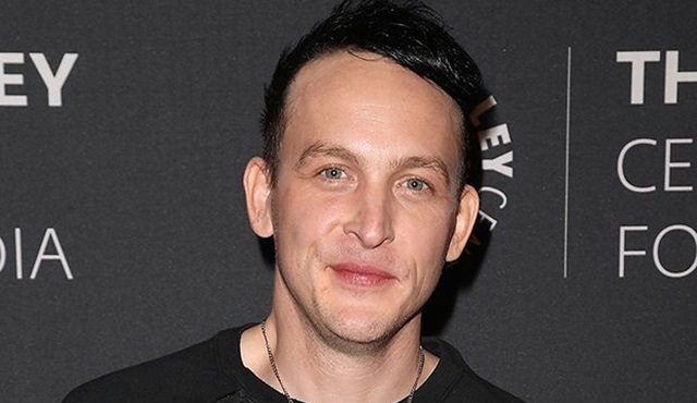 Robin Lord Taylor, YOU dizisinin 2. sezonunun kadrosuna dahil oldu