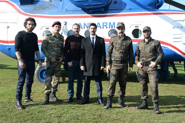 İsimsizler - Set