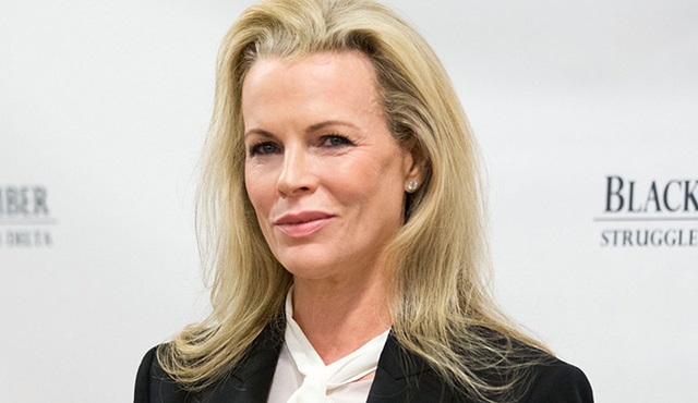 Kim Basinger, Fifty Shades Darker kadrosuna katıldı