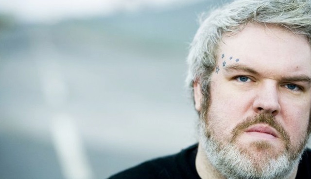Hodor geliyor! Kostümünü giy, koş partiye!