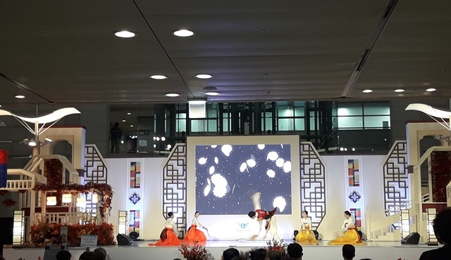 Güney Kore'yi okumaya doyamayan ve merak edenler: Birleşin!