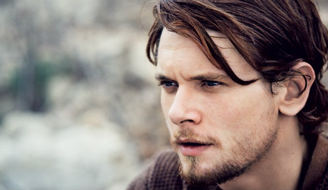Jack O'Connell yeni bir sinema filmiyle geliyor!