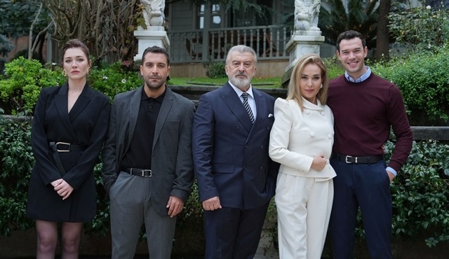 Sevdiğim Sensin dizisi oyuncuları rollerini anlattı!