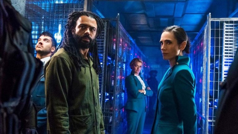 Snowpiercer filminin dizi uyarlaması 17 Mayıs'ta TNT'de başlıyor