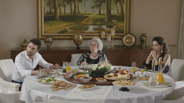 Setten İlk Kareler