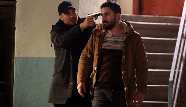 İçerde: Sarp tek, siz hepiniz!