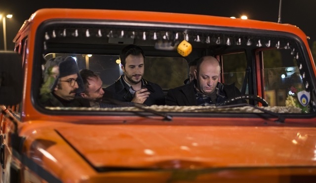 Her yerde, her şeye rağmen, her koşulda sevmeliyiz! 