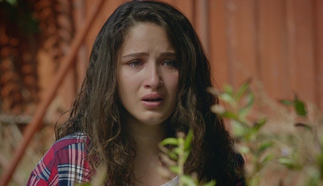 Orphan Flowers | Songül gets a letter from her father 