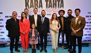 Kara Tahta dizisinin oyuncuları ilk bölümü birlikte izledi!