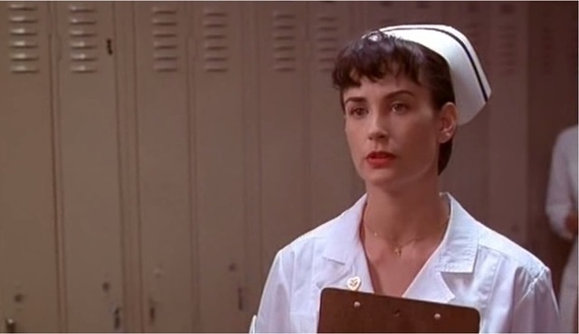 Demi Moore sevenler el kaldırsın...