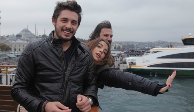 Vapurda Çay, Simit, Sohbet’e bu hafta; Melis Tüzüngüç ve Özgün Karaman konuk oldu!